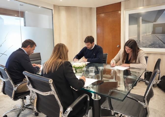 Sector de atención al público de la Escribanía Sengiali, Reconquista 365